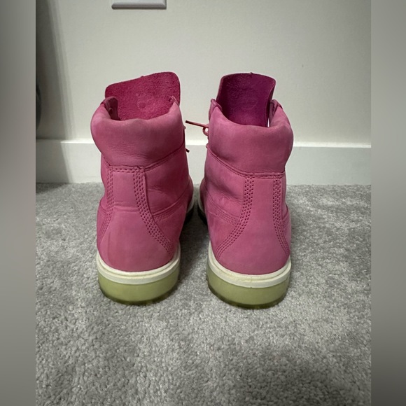 Timberland Woman’s Waterproof Boots - Size 7 - Picture 6 of 7